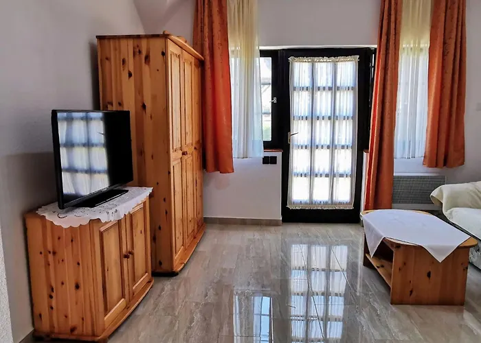 Apartament Gemuetliche Fuer 3 Personen By Interhome