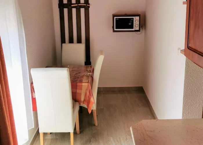 Gemuetliche Fuer 3 Personen By Interhome Zalakaros