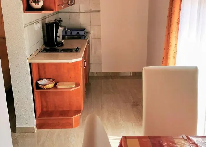 Gemuetliche Fuer 3 Personen By Interhome Apartament
